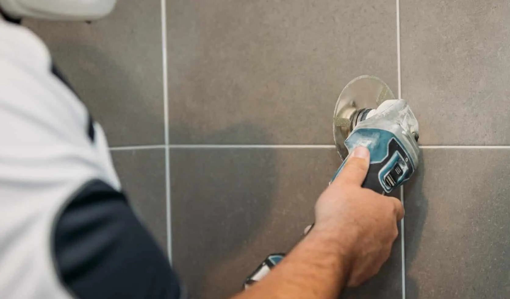 How to Choose the Right Bathroom Regrouting Perth Experts?